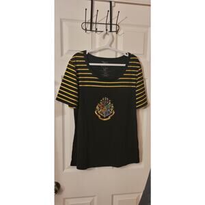 Harry Potter Hogwarts Crest Striped Round Neck Short Sleeve Tee in Black- 2XL